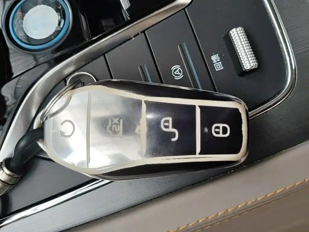 Yuan Plus 2023 Champion Edition 430KM Super Model — миниатюра 9