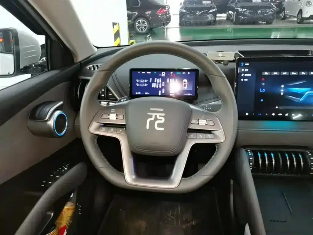 Yuan PLUS 2025 Intelligent Driving Edition 510KM Superior Model — миниатюра 11