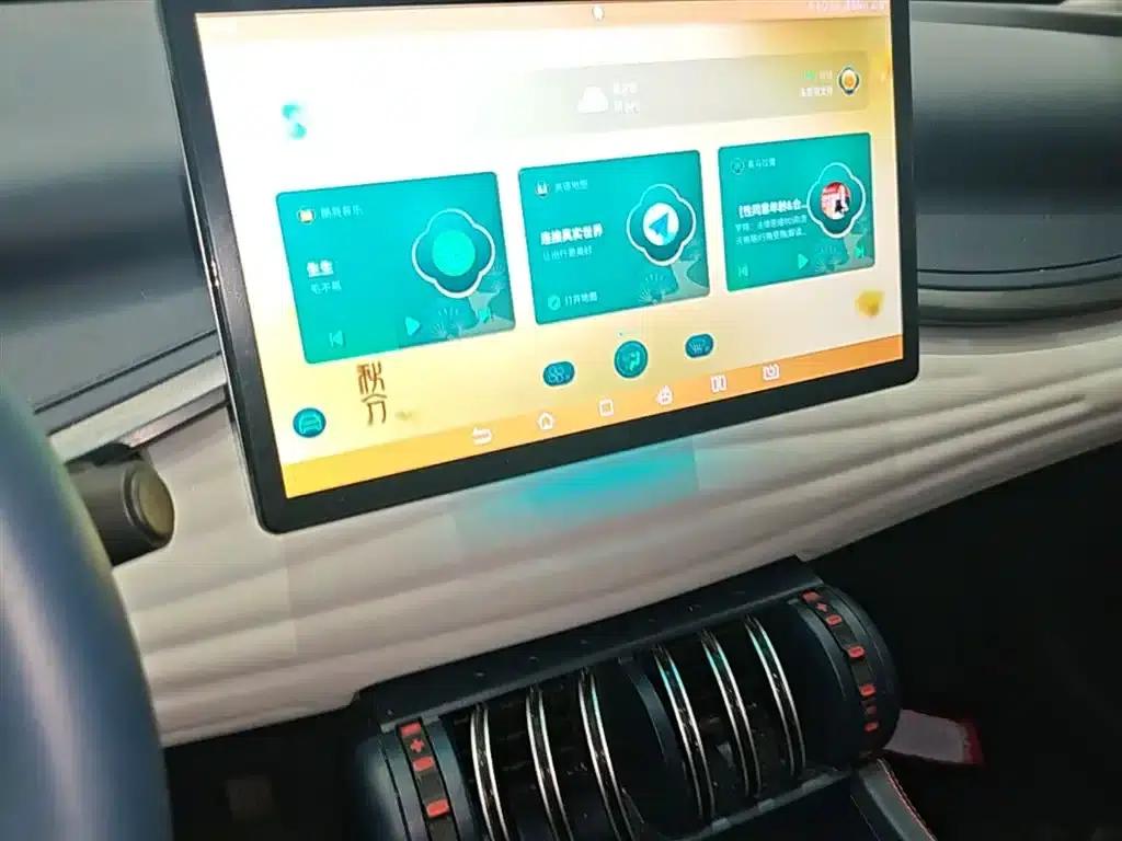 Yuan Plus 2022 430KM Premium — миниатюра 13