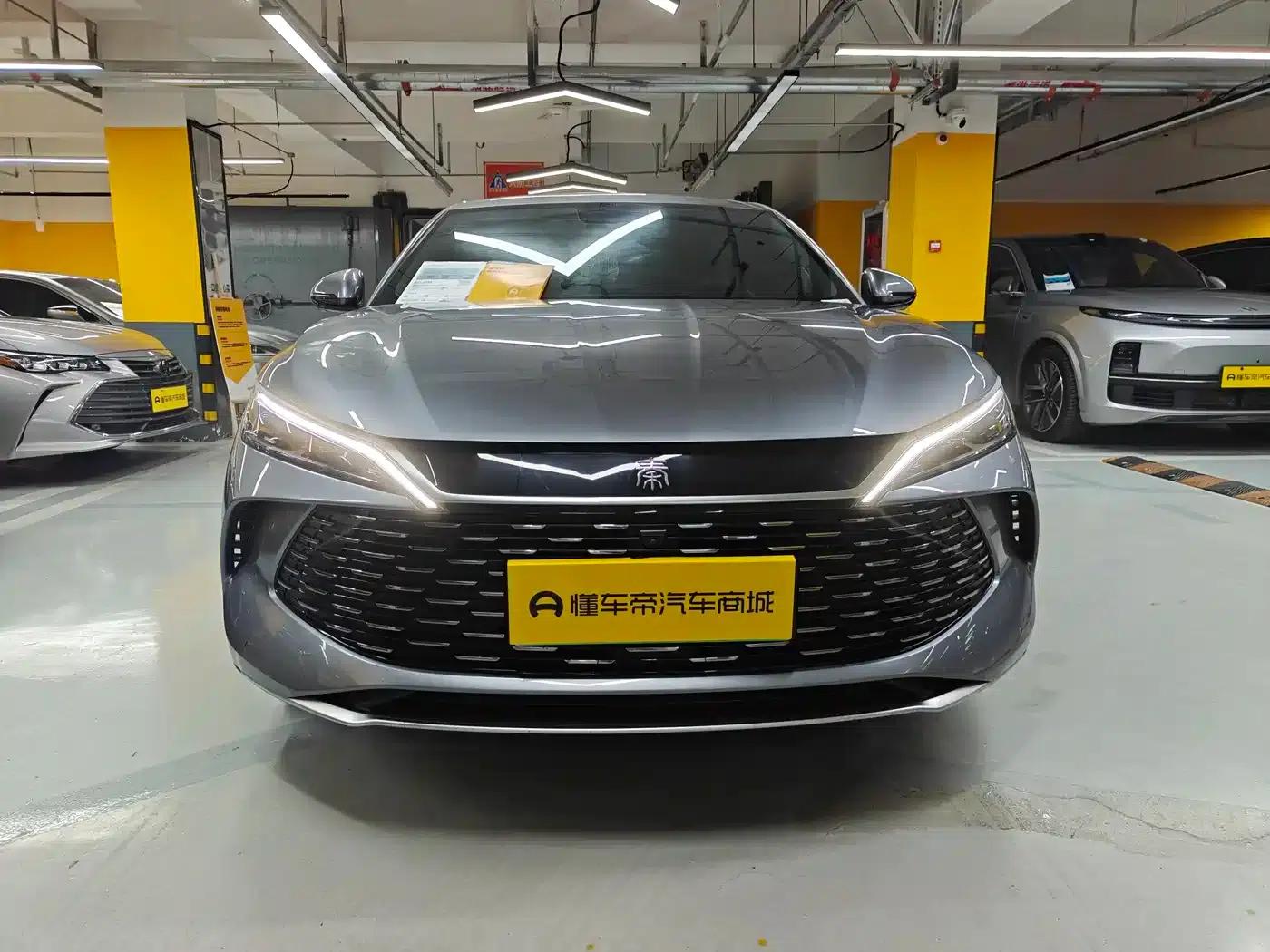 Qin L 2024 DM-i 120KM Leading Edition — миниатюра 2