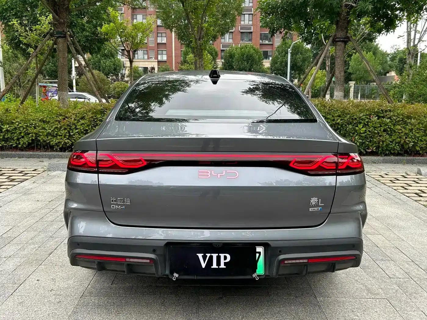 Qin L 2025 DM-i Intelligent Driving Edition 80KM Leading Model — миниатюра 5