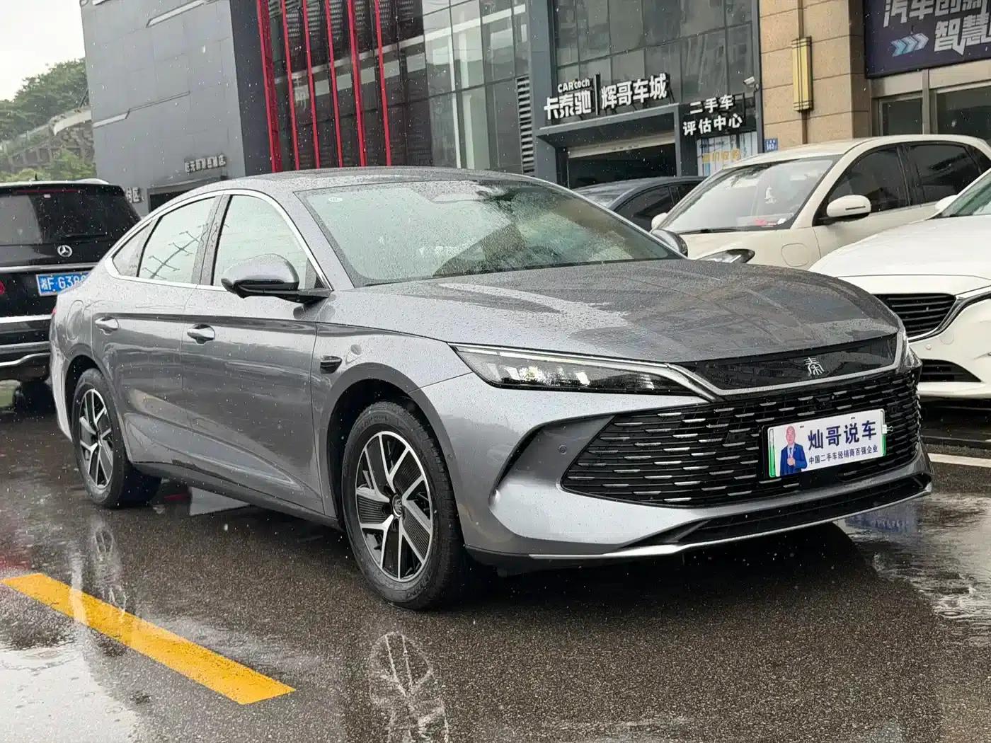 Qin L 2025 DM-i Intelligent Driving Edition 120KM Superior Model — миниатюра 2
