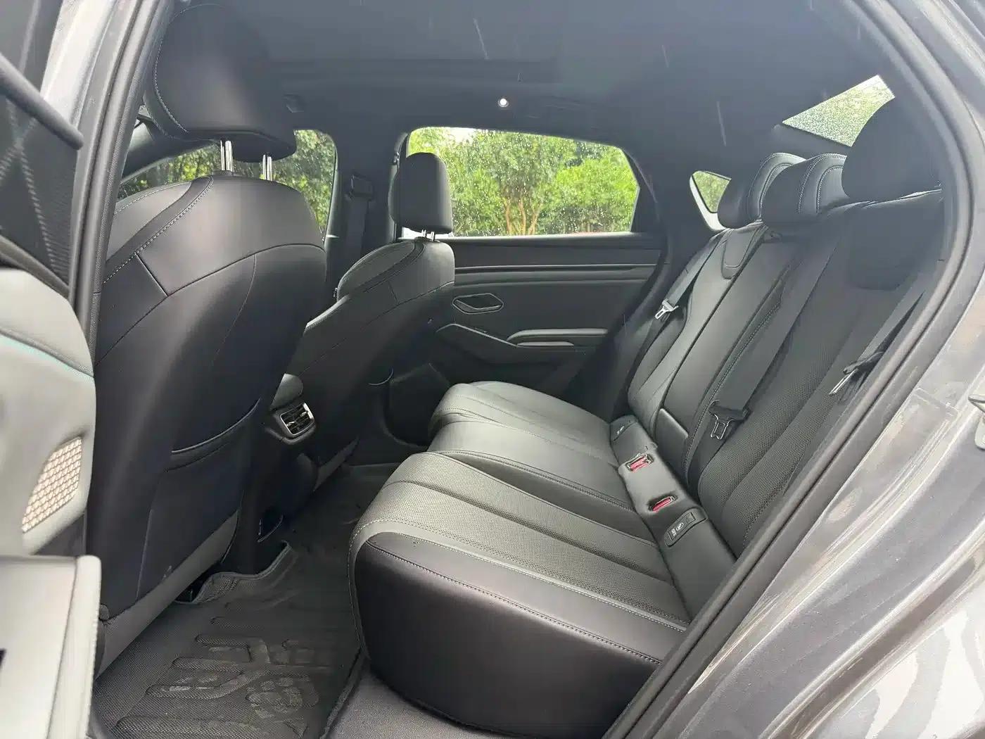 Qin L 2025 DM-i Intelligent Driving Edition 120KM Superior Model — миниатюра 10