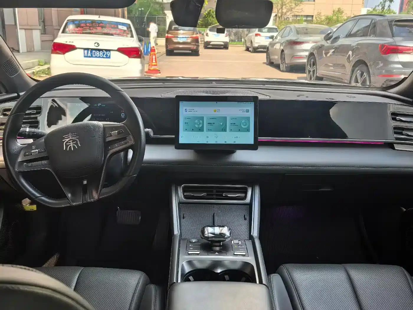 Qin L 2024 DM-i 80KM Leading Edition — миниатюра 5