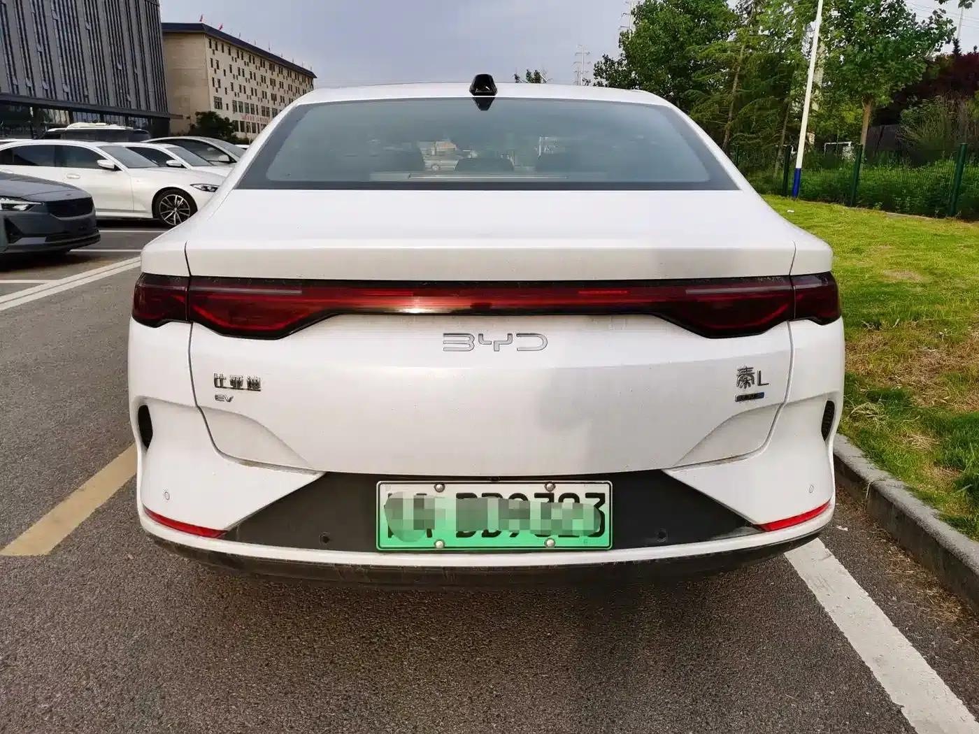 Qin L 2025 EV 470KM Leading Edition — миниатюра 3