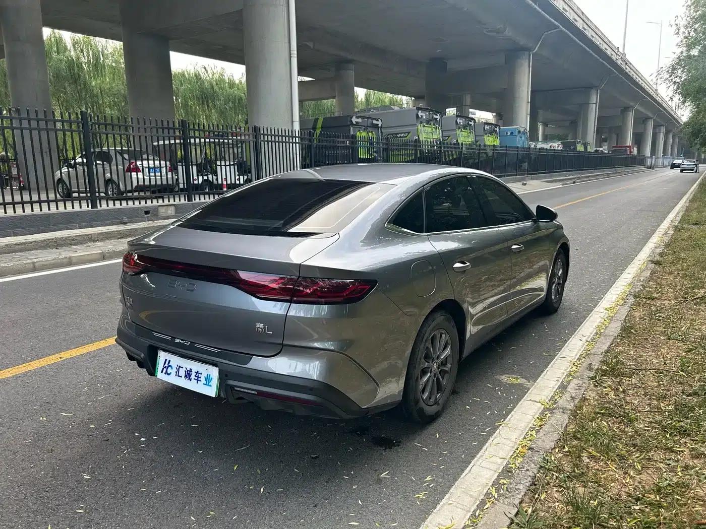 Qin L 2024 DM-i 80KM Leading Edition — миниатюра 6