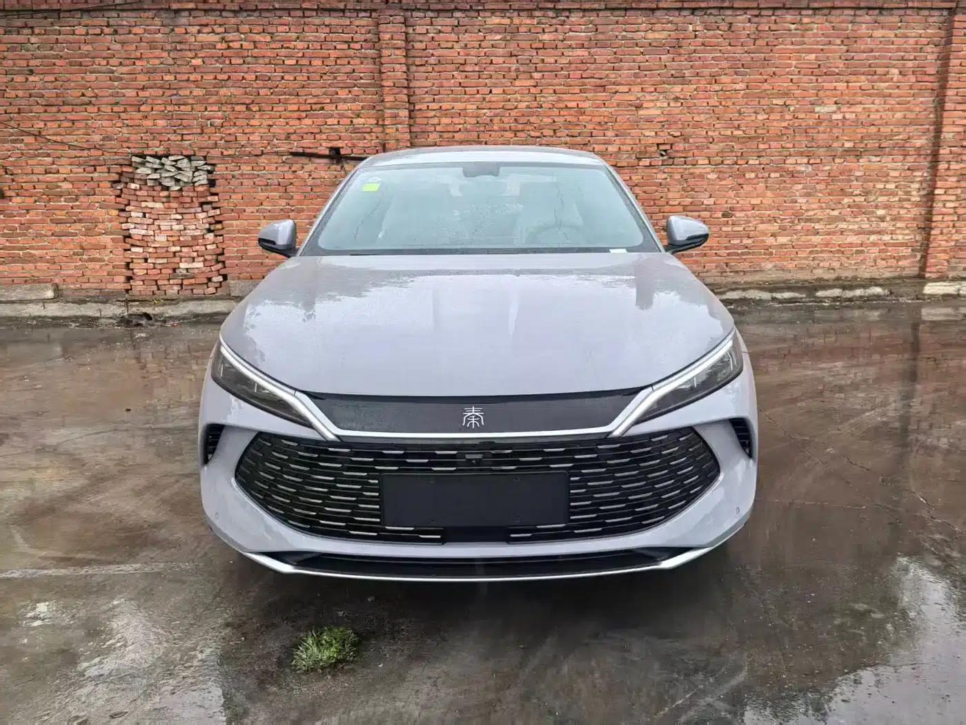 Qin L 2026 DM-i 128KM Progressive Edition — миниатюра 2