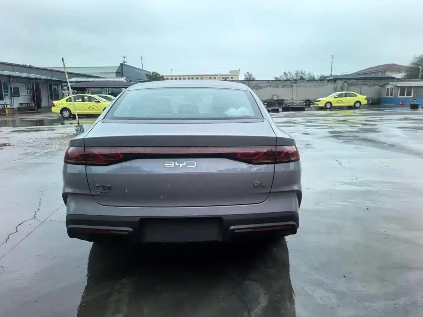 Qin L 2026 DM-i 128KM Progressive Edition — миниатюра 4