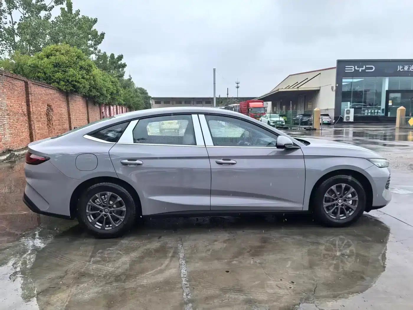Qin L 2026 DM-i 128KM Progressive Edition — миниатюра 6