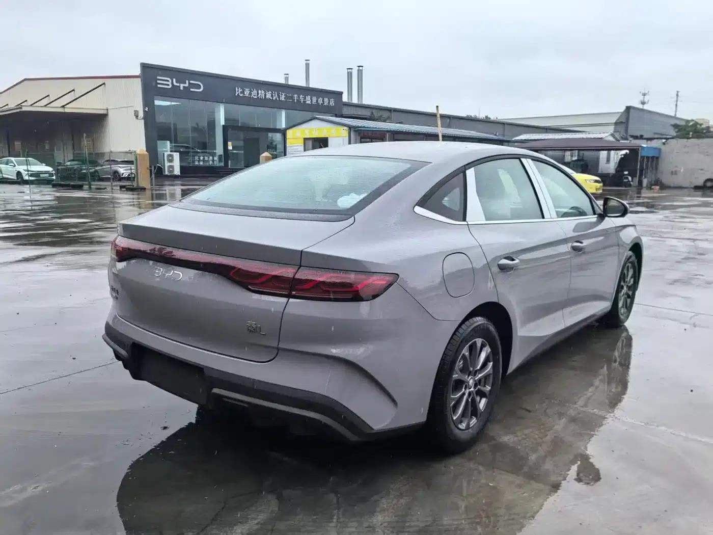 Qin L 2026 DM-i 128KM Progressive Edition — миниатюра 9