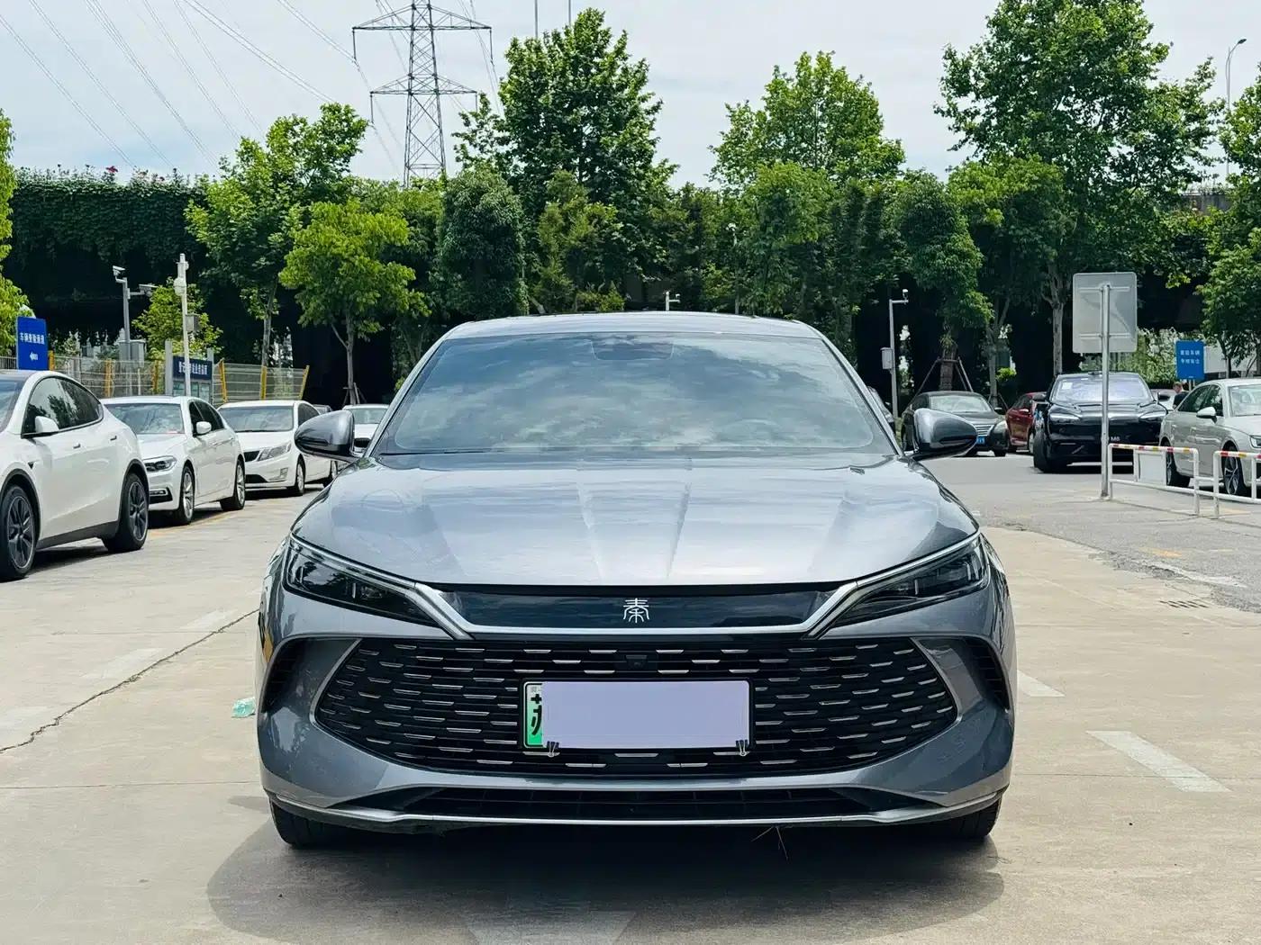 Qin L 2024 DM-i 120KM Leading Edition — миниатюра 2