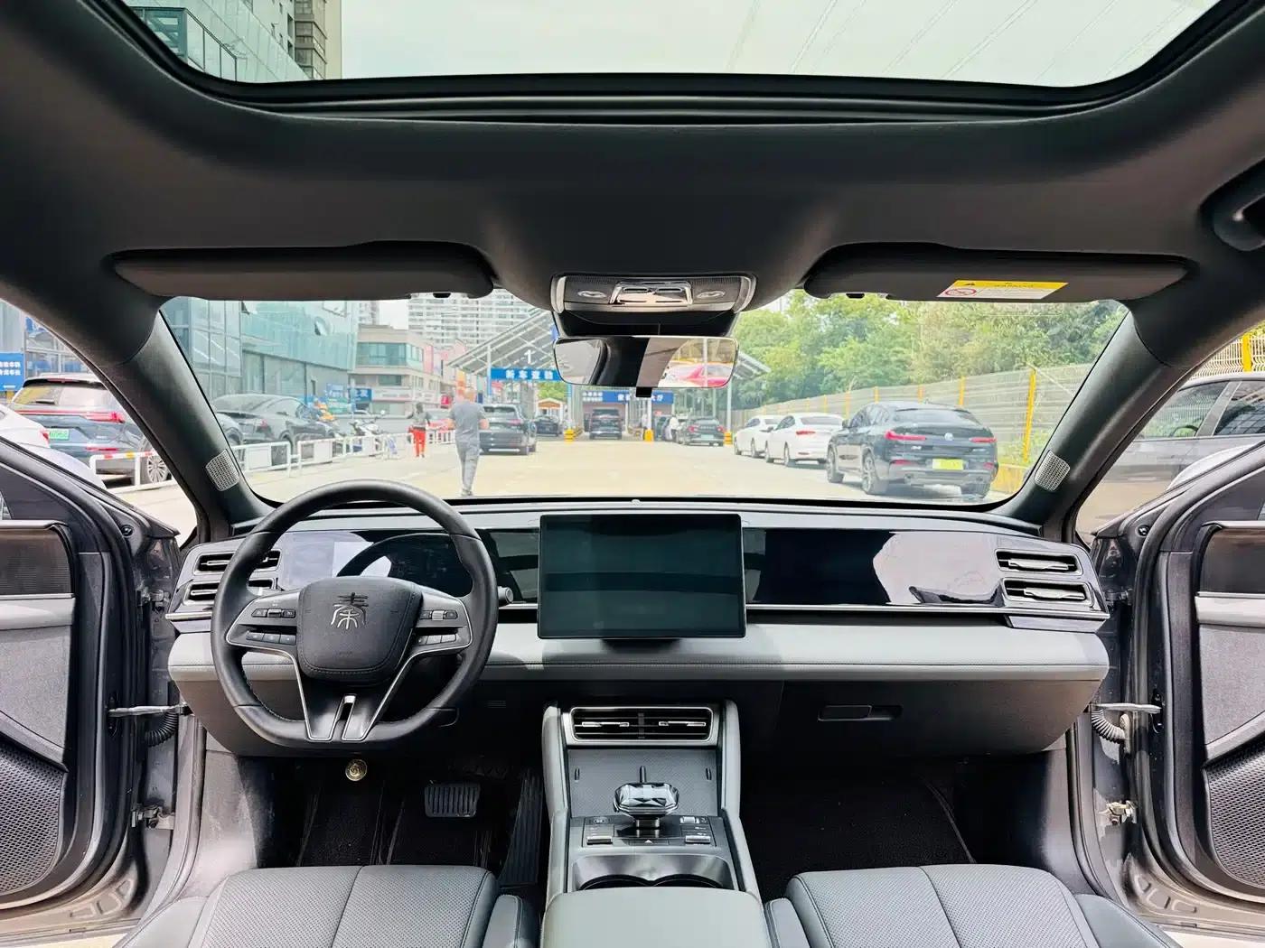 Qin L 2024 DM-i 120KM Leading Edition — миниатюра 6