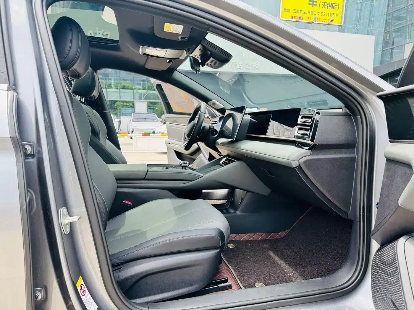 Qin L 2024 DM-i 120KM Leading Edition — миниатюра 7