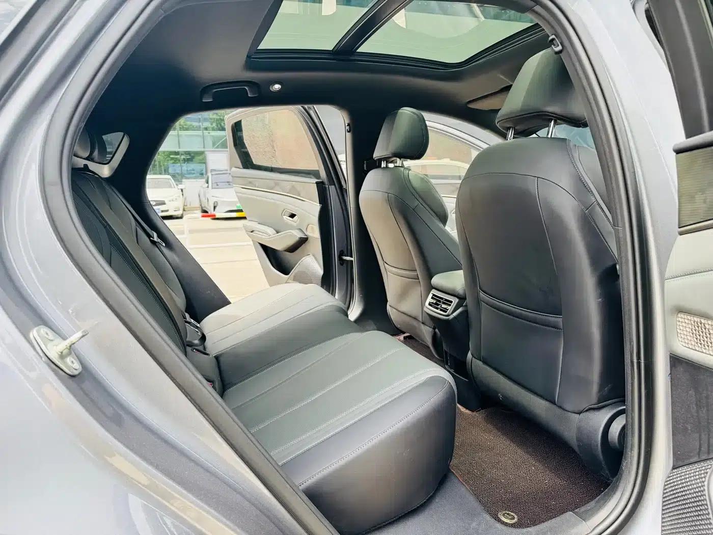 Qin L 2024 DM-i 120KM Leading Edition — миниатюра 8