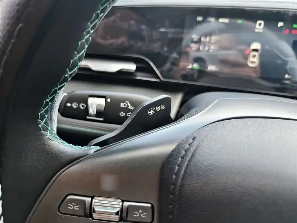 Qin L 2025 EV 470KM Leading Edition — миниатюра 17