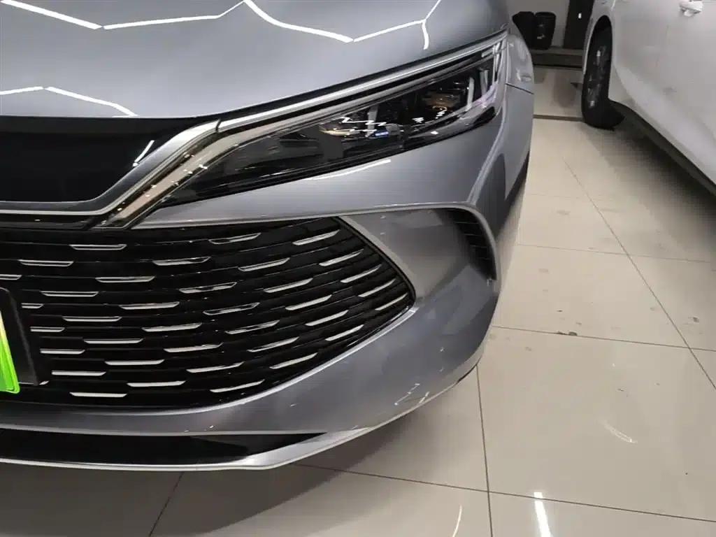 Qin L 2024 DM-i 80KM Leading Edition — миниатюра 24