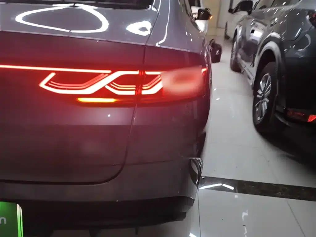 Qin L 2024 DM-i 80KM Leading Edition — миниатюра 8