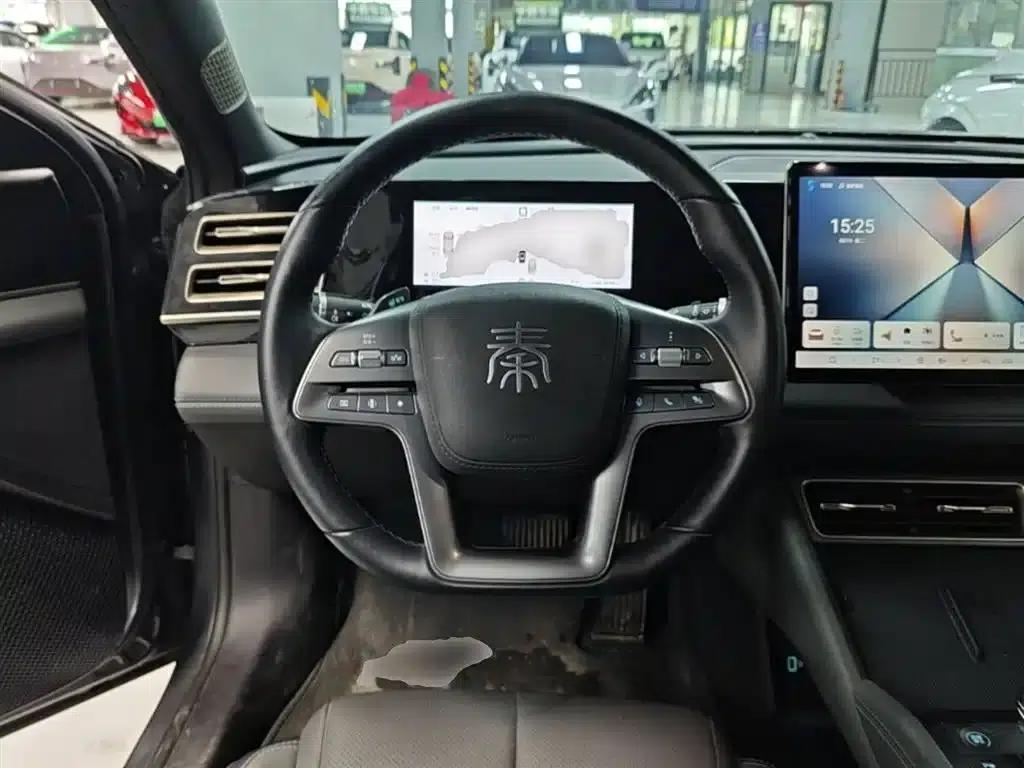 Qin L 2025 DM-i Intelligent Driving Edition 120KM Leading Model — миниатюра 11