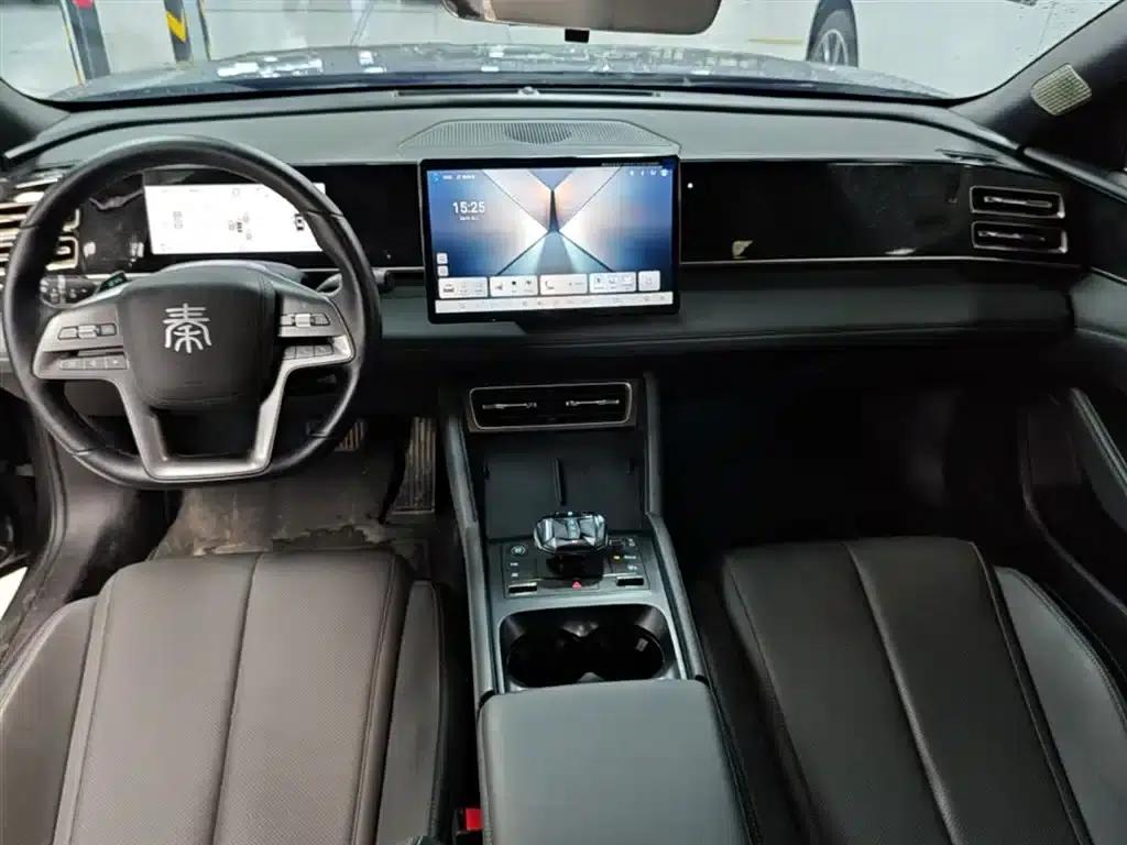 Qin L 2025 DM-i Intelligent Driving Edition 120KM Leading Model — миниатюра 10