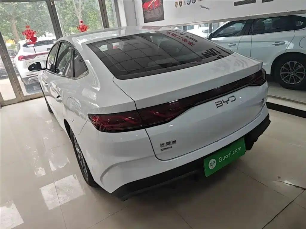 Qin L 2024 DM-i 80KM Leading Edition — миниатюра 5