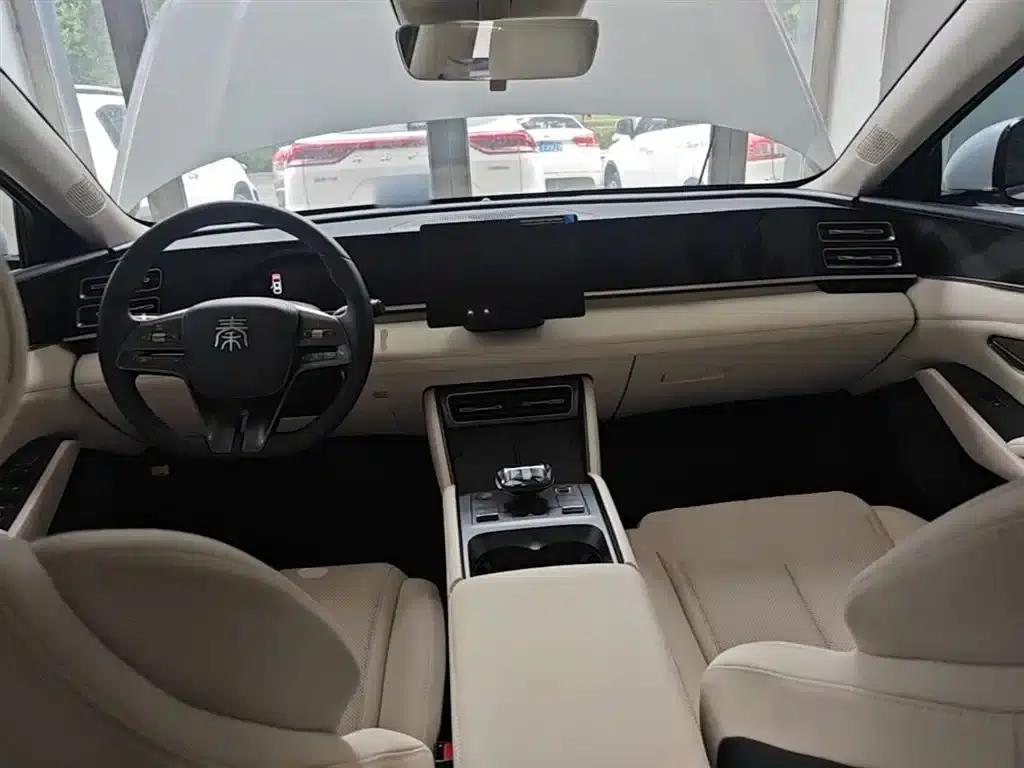 Qin L 2024 DM-i 80KM Leading Edition — миниатюра 10