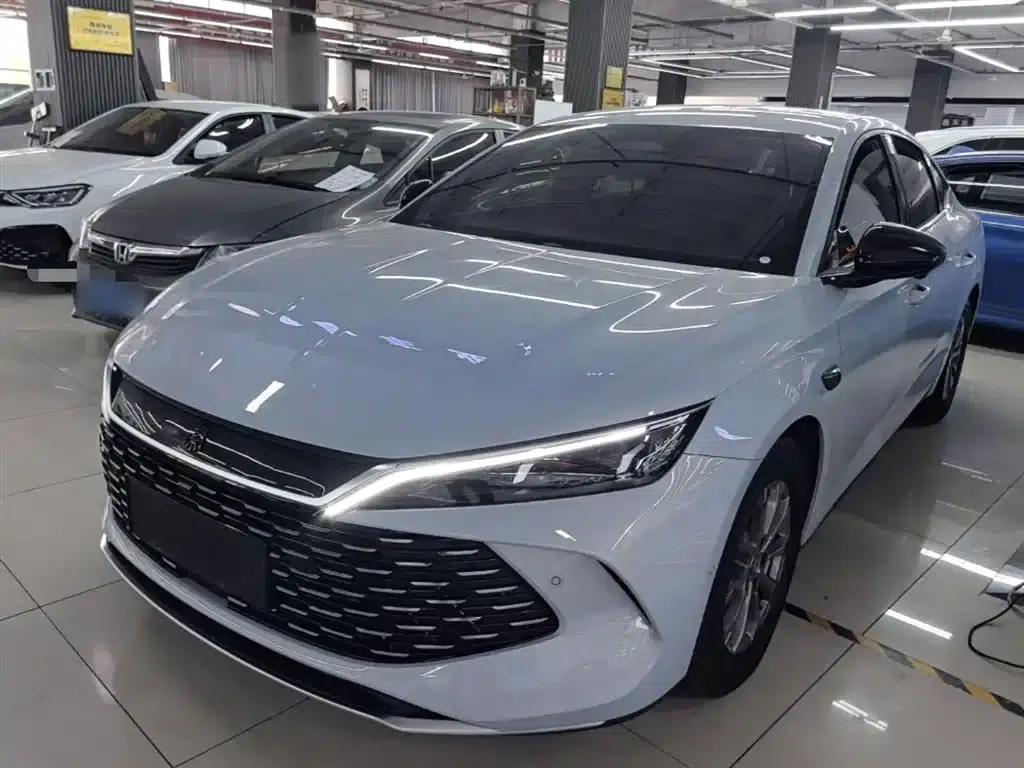Qin L 2025 DM-i Intelligent Driving Edition 80KM Leading Model — миниатюра 2