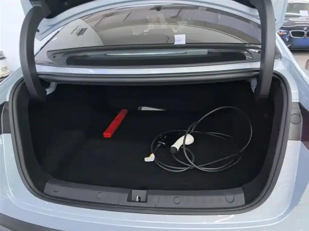 Qin L 2025 DM-i Intelligent Driving Edition 80KM Leading Model — миниатюра 19
