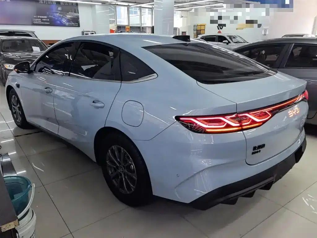 Qin L 2025 DM-i Intelligent Driving Edition 80KM Leading Model — миниатюра 5
