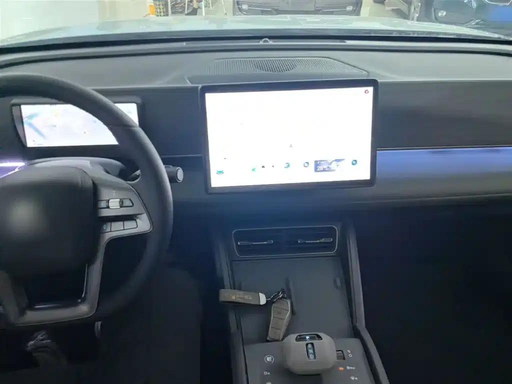 Qin L 2025 DM-i Intelligent Driving Edition 80KM Leading Model — миниатюра 10