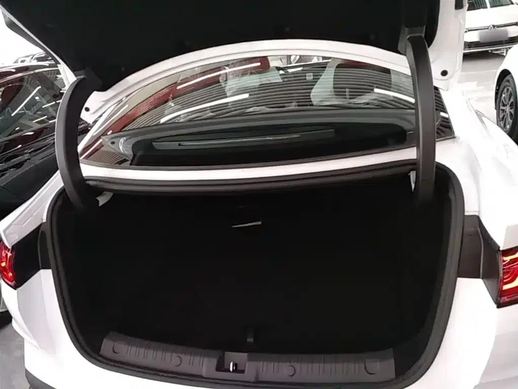 Qin L 2026 DM-i 128KM Progressive Edition — миниатюра 19
