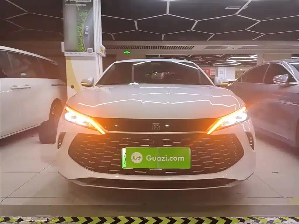 Qin L 2024 DM-i 80KM Leading Edition — миниатюра 3