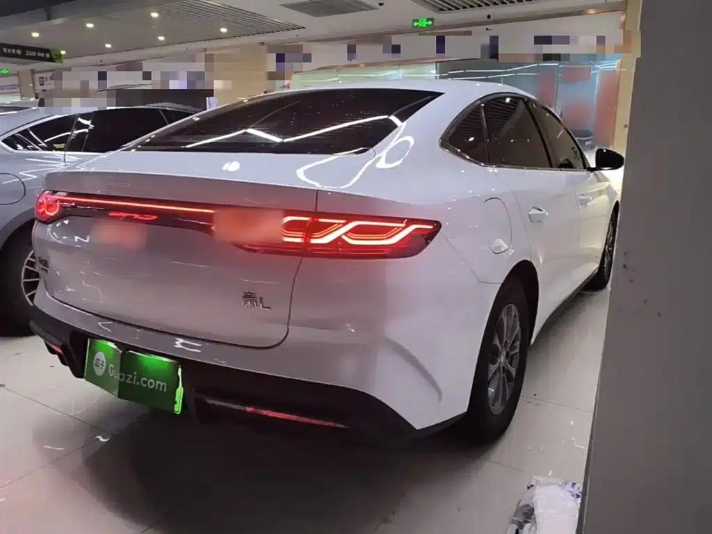 Qin L 2024 DM-i 80KM Leading Edition — миниатюра 7