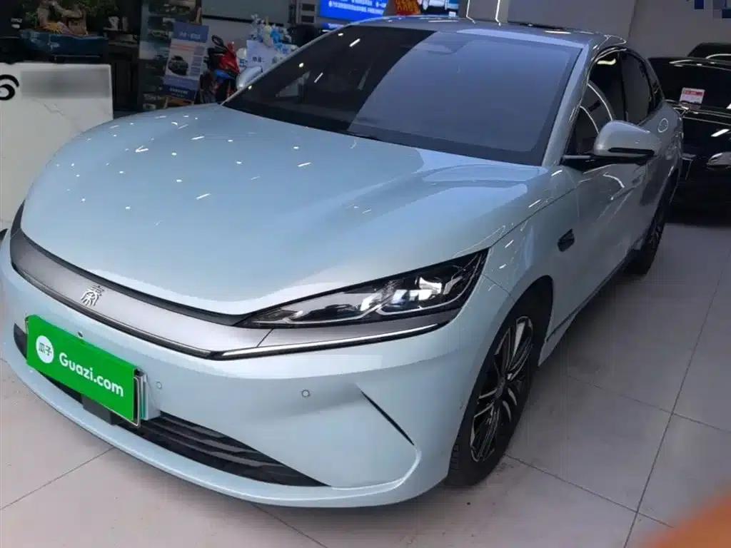 Qin L 2025 EV 545KM Premium Edition — миниатюра 1