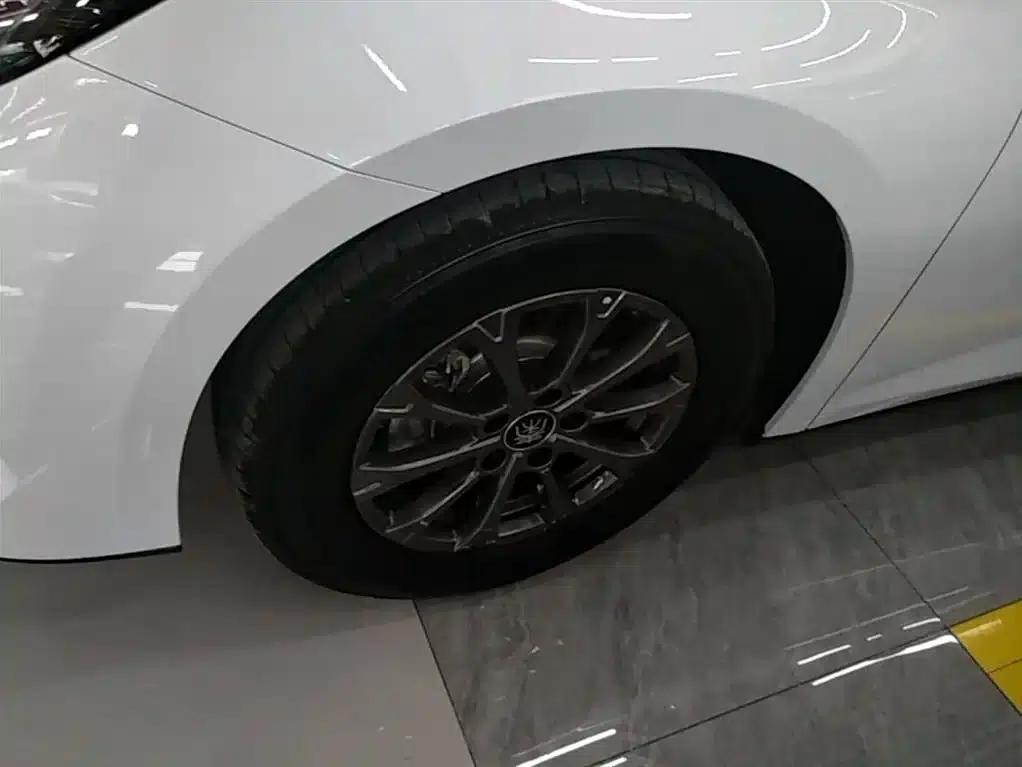 Qin L 2026 DM-i 128KM Progressive Edition — миниатюра 23