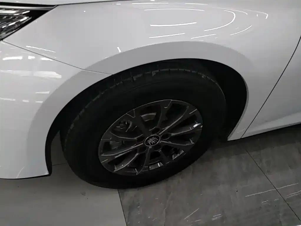 Qin L 2026 DM-i 128KM Progressive Edition — миниатюра 23