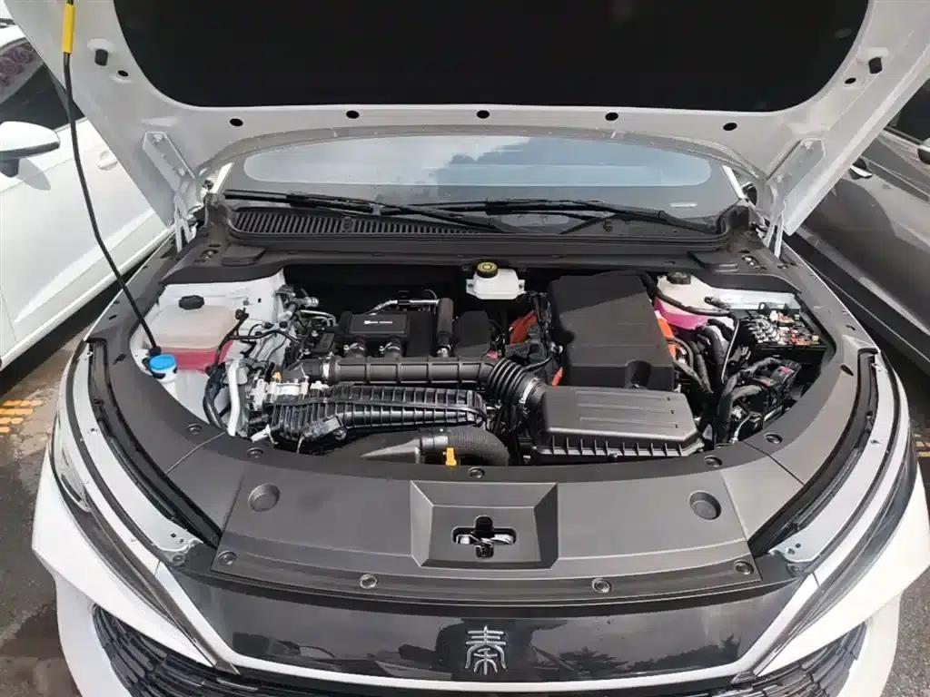 Qin L 2025 DM-i Intelligent Driving Edition 120KM Leading Model — миниатюра 20