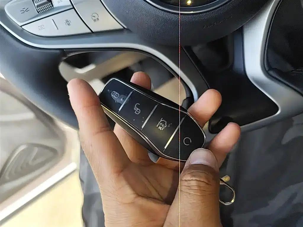 Dolphin 2025 Smart Driving Edition 410km Fashion Edition — миниатюра 9