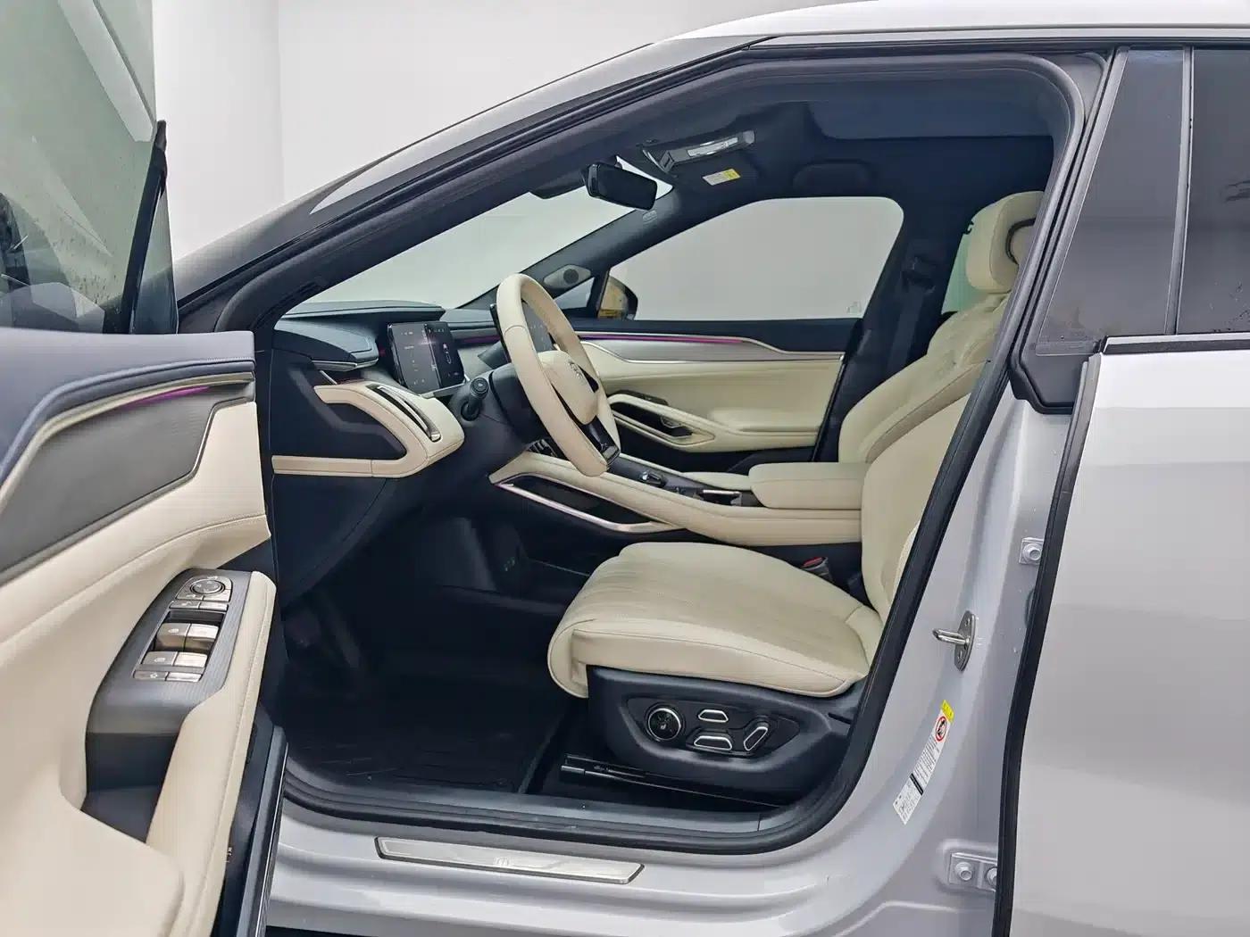 Song L EV 2024 Model 662km Excellent Edition — миниатюра 14