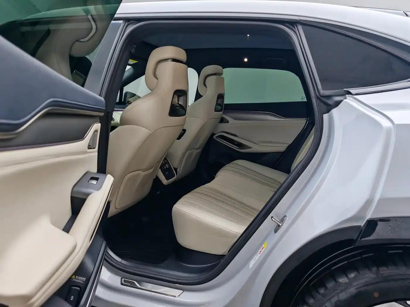 Song L EV 2024 Model 662km Excellent Edition — миниатюра 17
