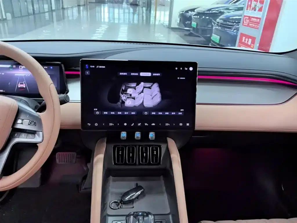 Song L EV 2024 550km Excellent Edition — миниатюра 13