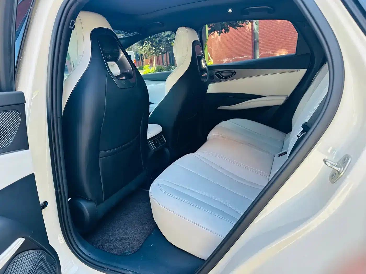 Seal 06 2024 DM-i 120KM Premium Edition — миниатюра 11