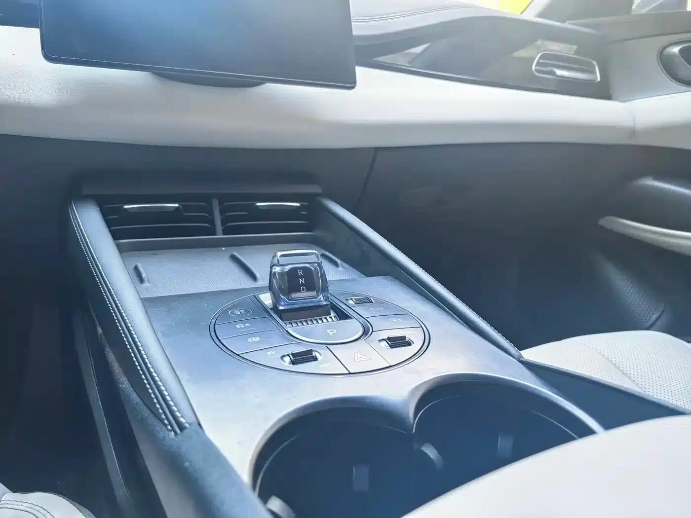 Seal 06 2024 DM-i 80KM Luxury — миниатюра 11