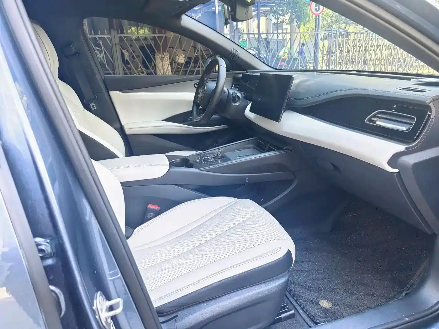 Seal 06 2024 DM-i 80KM Luxury — миниатюра 15