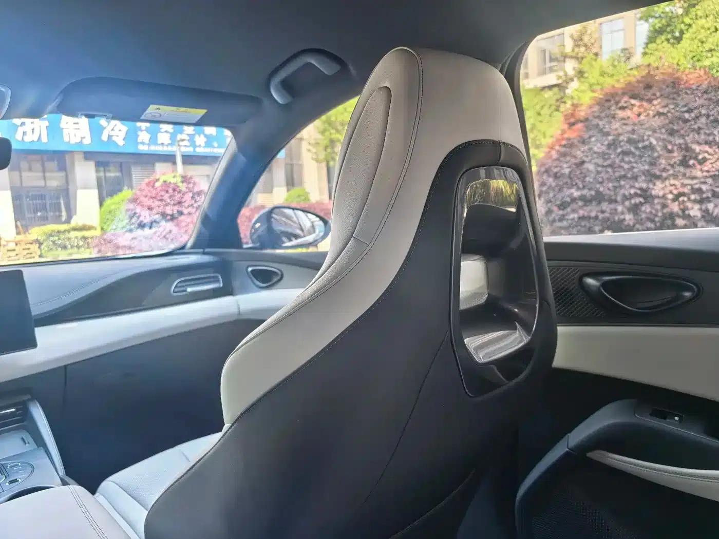 Seal 06 2024 DM-i 80KM Luxury — миниатюра 18