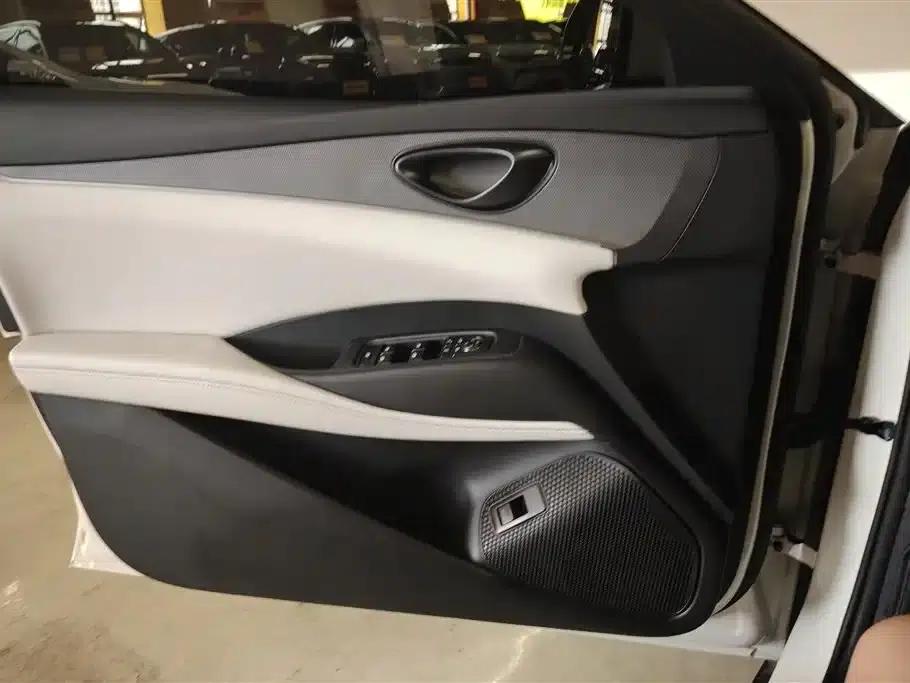 Seal 06 2024 DM-i 120KM Premium Edition — миниатюра 7