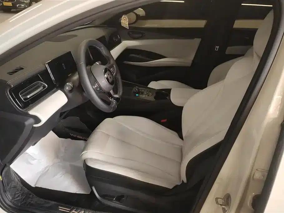 Seal 06 2024 DM-i 120KM Premium Edition — миниатюра 9