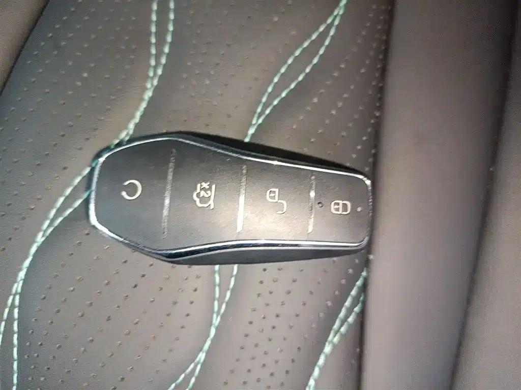 Seal 06 2024 DM-i 120KM Premium Edition — миниатюра 9