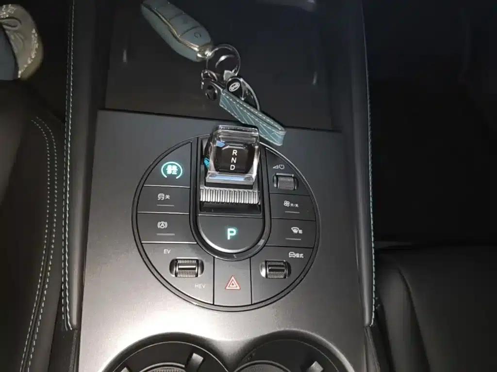 Seal 06 2024 DM-i 80KM Premium — миниатюра 14