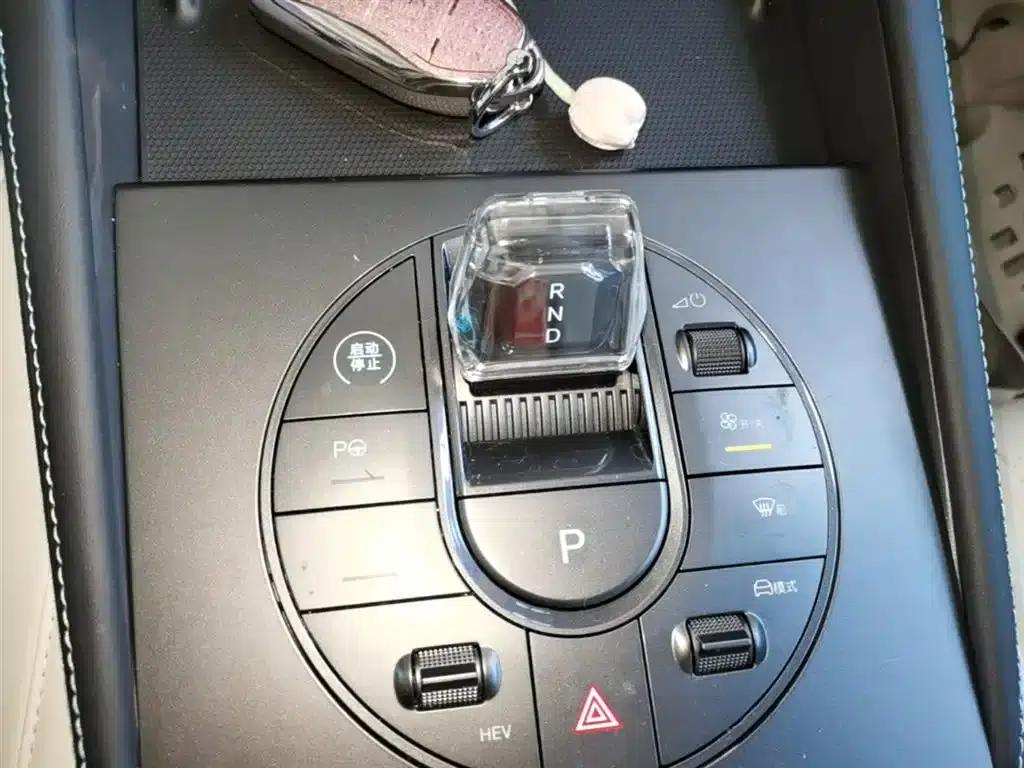 Seal 06 2025 DM-i Intelligent Driving Edition 80KM Premium — миниатюра 14