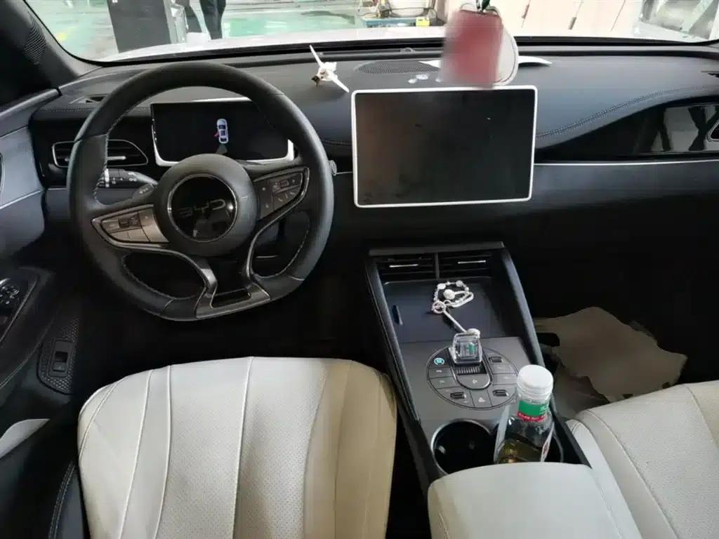 Seal 06 2025 DM-i Intelligent Driving Edition 80KM Premium — миниатюра 10